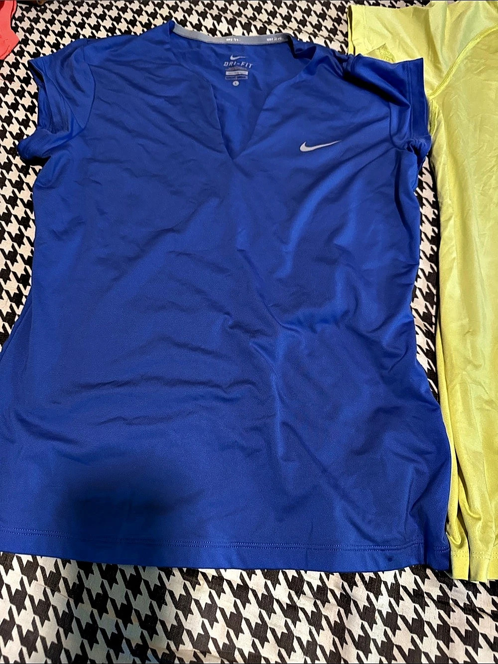 (2)Nike Pro Dri-FIT V-Neck Short Sleeve Training Top V-Neck Training Tops Blue &